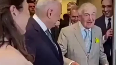 Kürt kadınlarını aşağılayan fıkra nedeniyle infial yaratan Rahmi Koç'tan özür