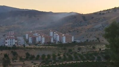 Diyarbakır’ın Çermik ilçesinde, TOKİ konutlarının hemen üst kısmında bulunan belediyeye