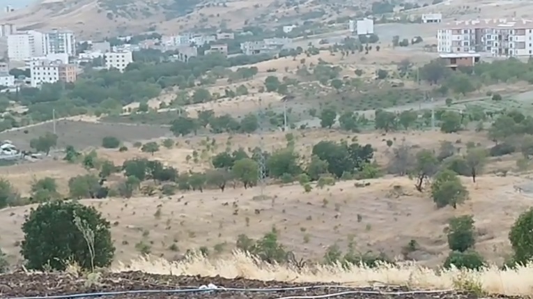 Diyarbakır Çermik’te çöplükte yangın iddiası: Çevre sakinleri zehir soluyor!