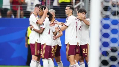 Dünya Kupası’nda İspanya, Fransa’yı 2-0 yenerek adını finale yazdırmayı başardı.