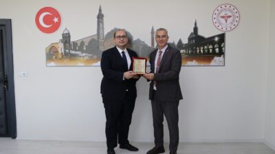 Diyarbakır Sağlık Müdürü Uzm. Dr. Emre Asiltürk, Mersin'e tayini çıkan