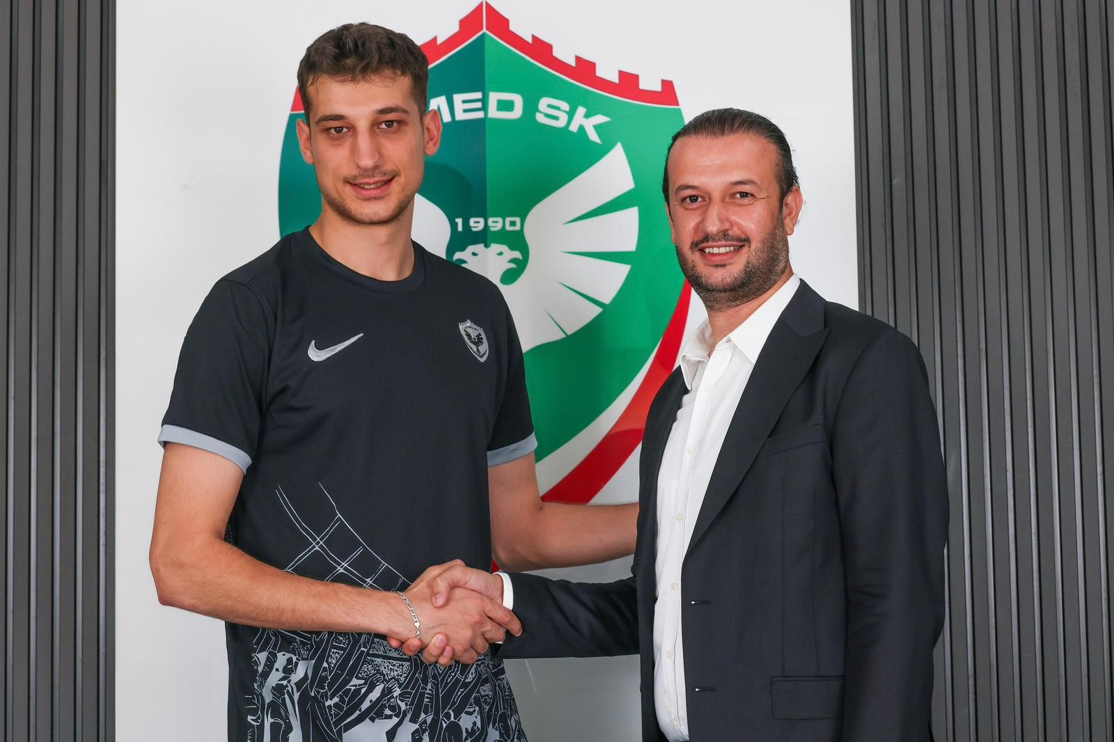 Amedspor kaleci Mustafa Burak Bozan ile sözleşme imzaladı