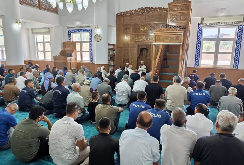 Diyarbakır'ın Çermik ilçesinde 15 Temmuz şehitleri için Mevlid-i Şerif programı