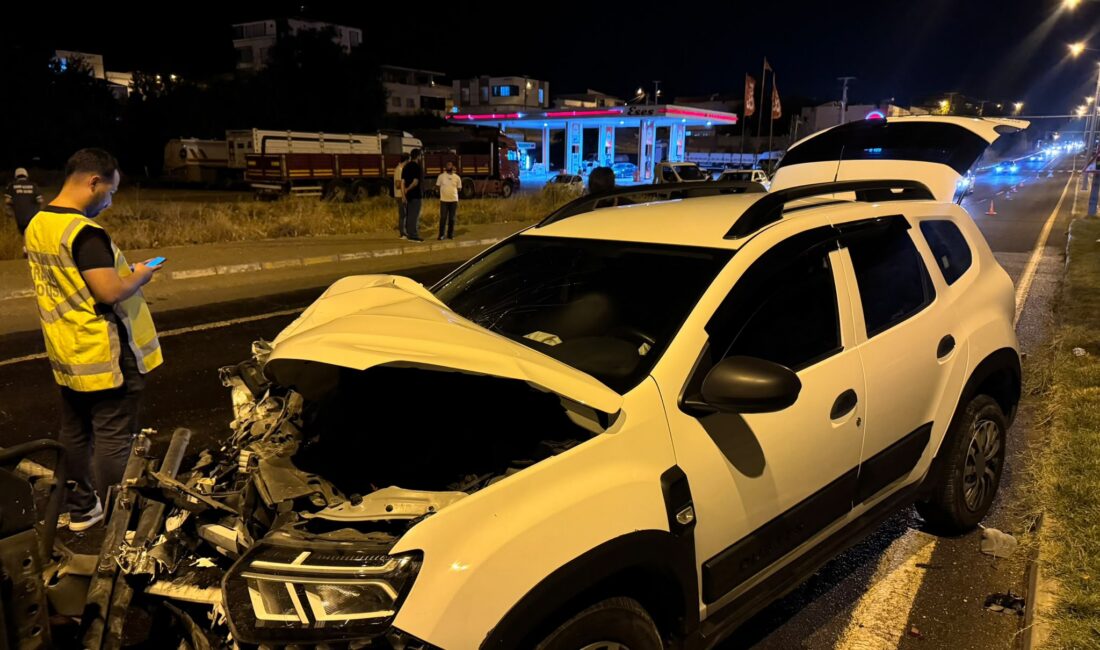 Diyarbakır’ın Çınar ilçesinde otomobilin sulama aracına arkadan çarpması sonucu meydana