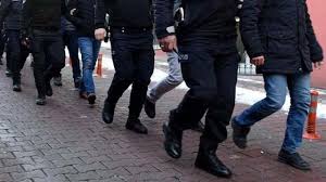 İstanbul merkezli 8 ilde düzenlenen operasyonda, "yatırım danışmanlığı" ve "yüksek
