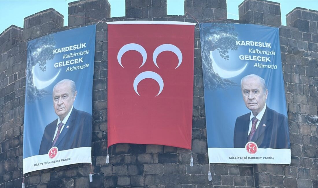 Diyarbakır'ın Dağkapı Burcuna Milliyetçi Hareket Partisi (MHP) Genel Başkanı Devlet