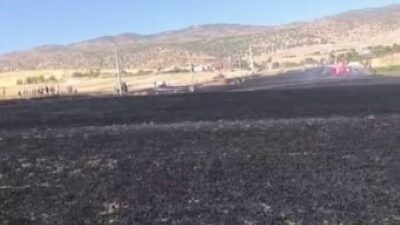 Diyarbakır’ın Silvan ilçesinde biçilmiş 100 dönümlük alan, çıkan yangında küle