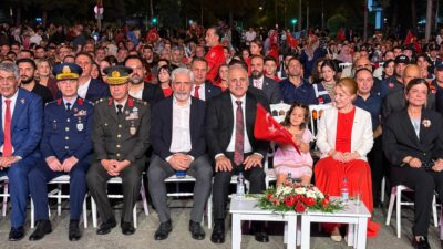 Diyarbakır'da 15 Temmuz Demokrasi ve Milli Birlik Günü kapsamında çeşitli