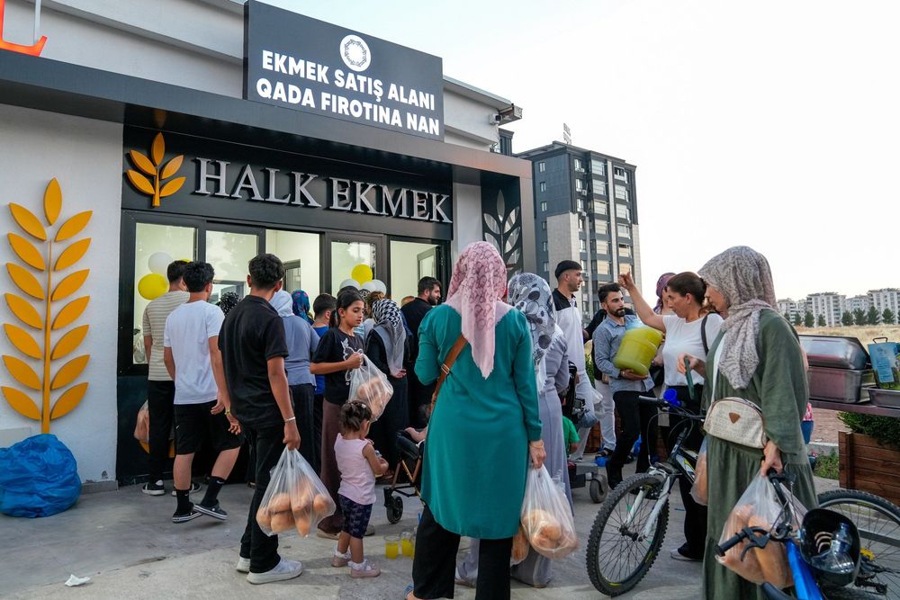Diyarbakır’da Halk Ekmek Fabrikası açıldı