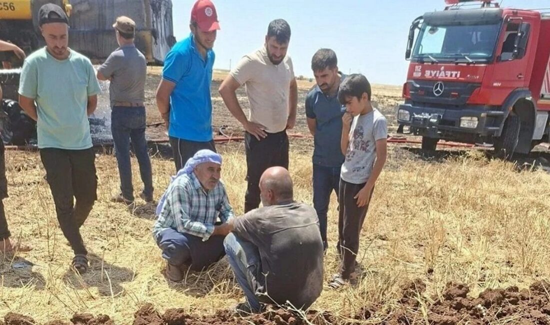 Diyarbakır’da hasat sırasında çıkan yangında biçerdöveri kül olan Yozgatlı operatör