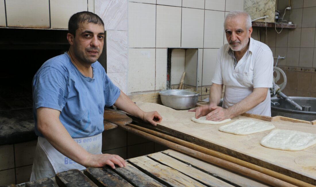 Diyarbakır'da etkisini artıran sıcak hava, en çok zor şartlarda çalışan