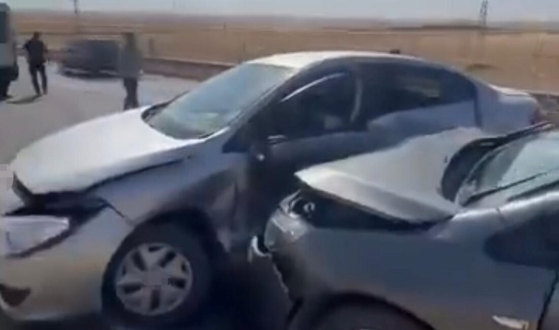 Diyarbakır'ın Silvan ilçesinde iki otomobilin çarpıştığı kazada 2 kişi yaralandı.