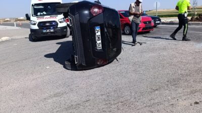 Diyarbakır'ın Çınar ilçesinde iki otomobilin çarpışması sonucu meydana gelen trafik