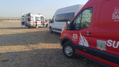 Diyarbakır’ın Silvan ilçesinde, babası ile birlikte serinlemek için suya giren