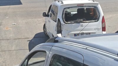 Diyarbakır-Mardin kara yolunda meydana gelen zincirleme trafik kazasında 2 kişi