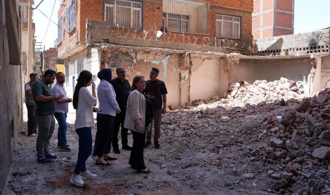Diyarbakır Bağlar Belediyesi, ilçe sınırlarında bulunan metruk yapıları yıkmak ve