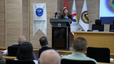 DİTAM’ın Yerel Hizmetleri İzleme Ağı Toplantısı’nda konuşan Diyarbakır Büyükşehir Belediyesi