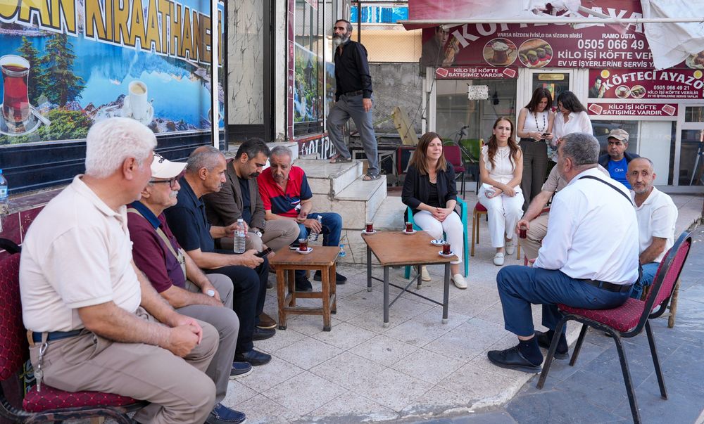 Diyarbakır Büyükşehir Belediyesi Eşbaşkanları Serra Bucak ve Doğan Hatun, Bağlar