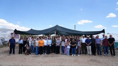 Diyarbakır Büyükşehir Belediyesi Eşbaşkanları Serra Bucak ve Doğan Hatun, Muş’un