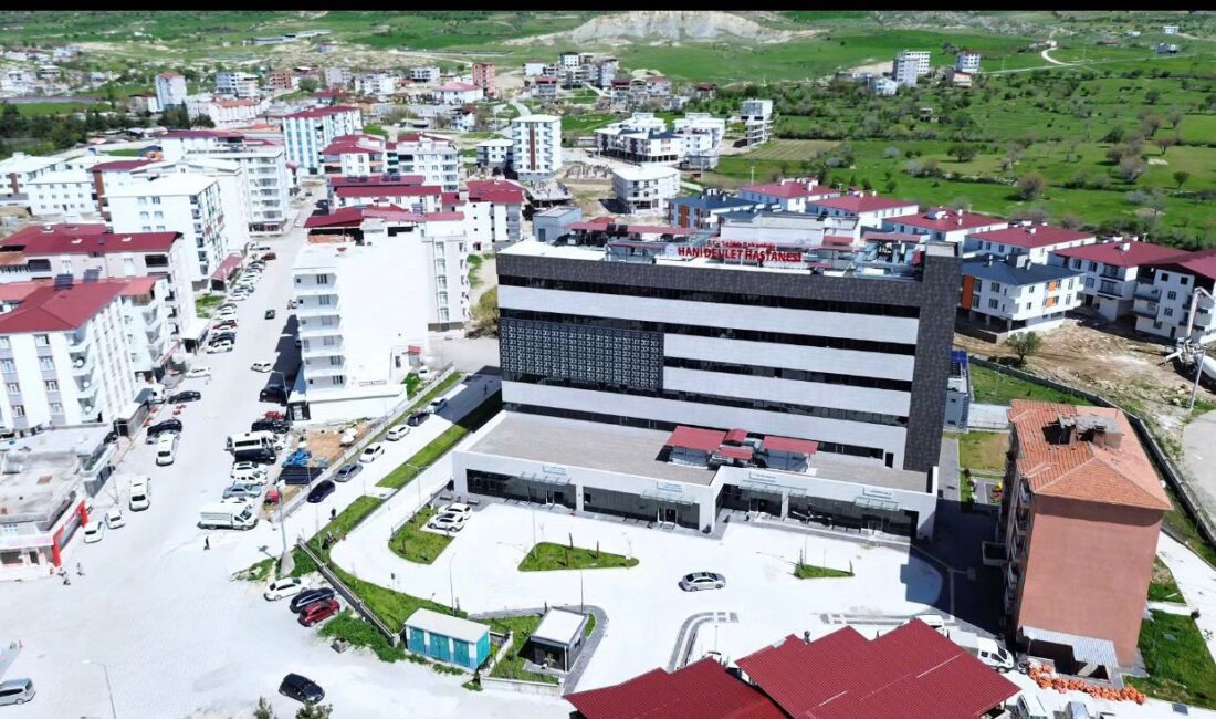 Sağlık Bakanlığı tarafından hastanelerin yatak kapasitesi, teknolojik altyapısı, bilimsel donanımı