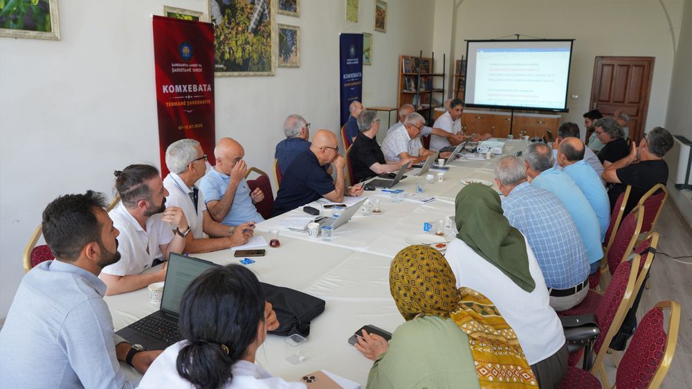 Diyarbakır Büyükşehir Belediyesi, yerel yönetimlerde kullanılan Kürtçe terimleri ortaklaştırmak amacıyla