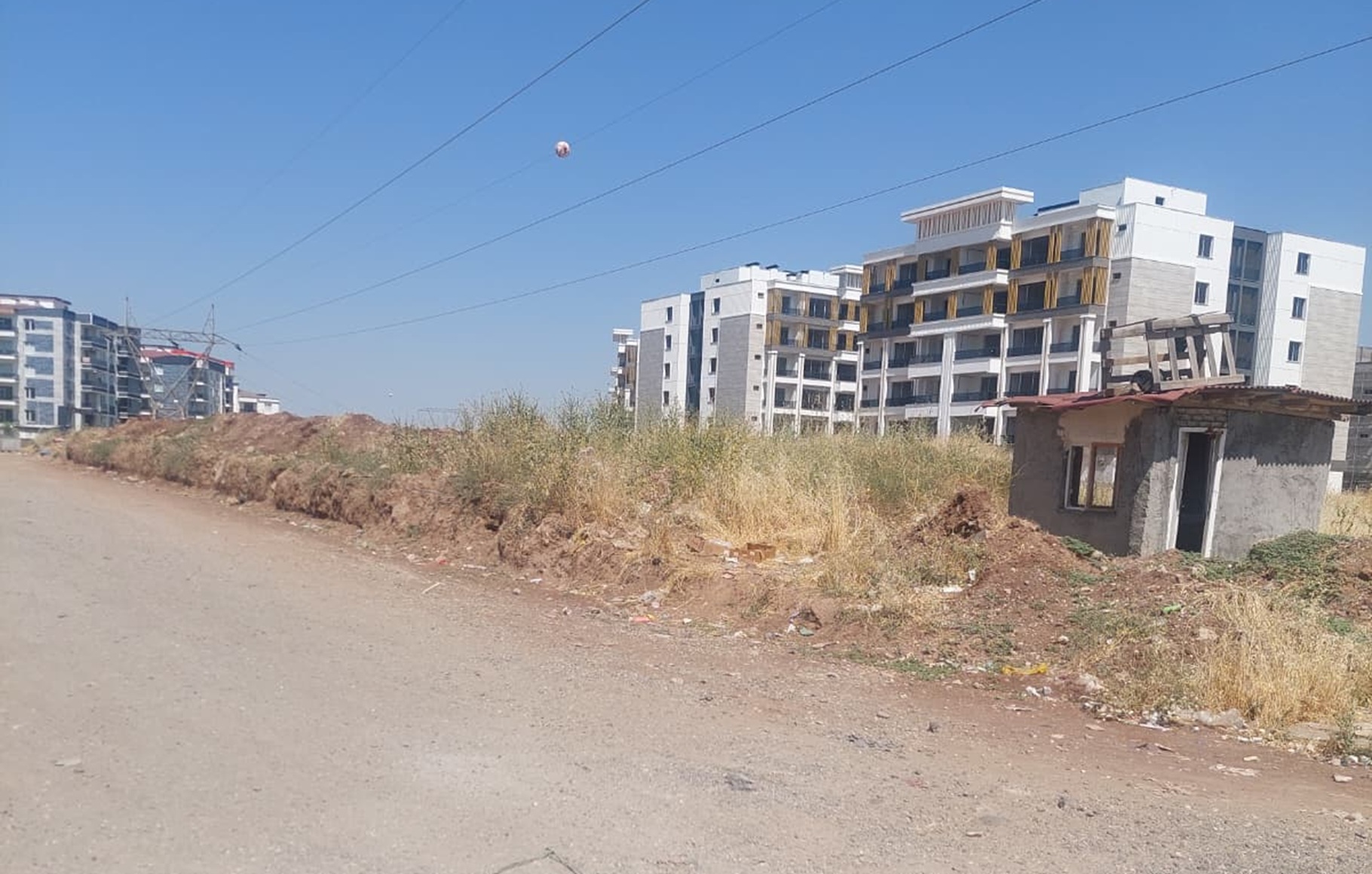 Diyarbakır’daki Meva City Yapı sitesi sakinlerinden çağrı: “Sorunlar çözüme kavuşturulsun istiyoruz”
