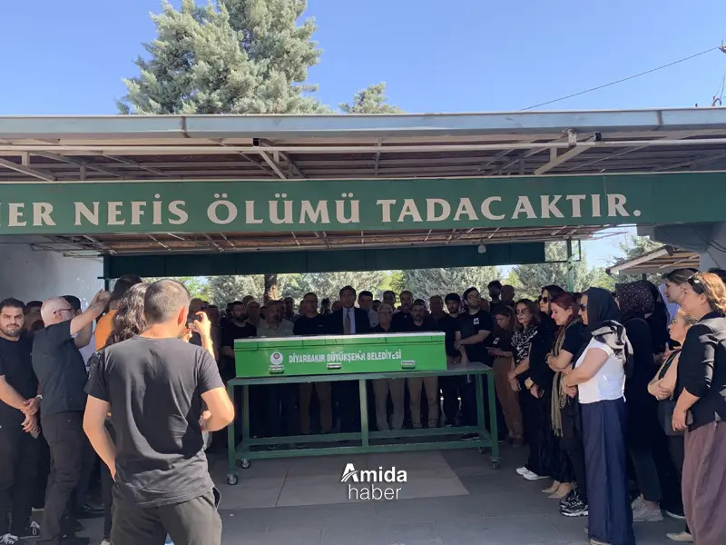 Dün yaşamını yitiren DTSO Meclis Başkanı Nevin İl’in naaşı kadınların