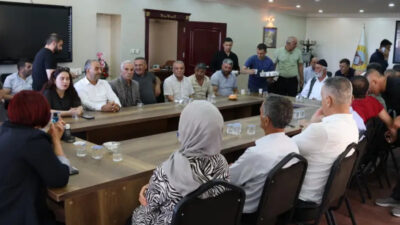 Silvan'da imar yolu anlaşmazlığı nedeniyle belediye binasına gelerek Eş Başkanlara