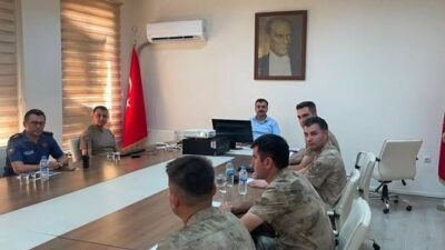 Diyarbakır'ın Dicle İlçe Kaymakamı Mustafa Atış başkanlığında ilçedeki huzur ve