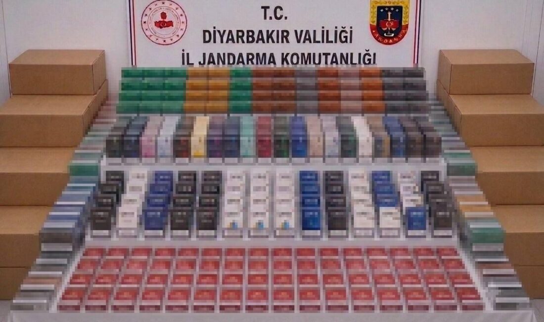 Diyarbakır'da çok sayıda gümrük kaçağı ürün ele geçirilirken 28 şüpheli