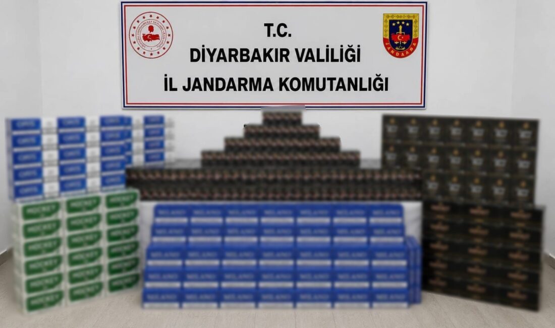 Diyarbakır’da jandarma ekiplerince düzenlenen kaçakçılık operasyonlarında 35 şahsa işlem yapıldı.