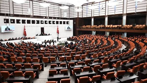 Çerçeve Yasa ile ilgili geri sayım başladı. Milletvekillerinin imzasından sonra