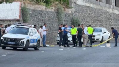 Diyarbakır'ın Sur ilçesinde tartıştığı esnafın silahlı saldırısına uğrayan şahıs, hastanede