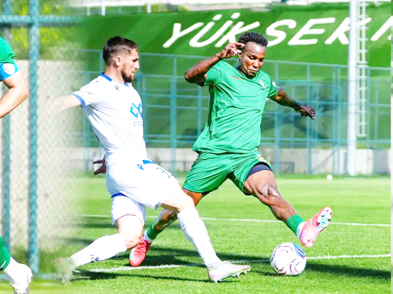 Yeni sezon hazırlıklarını Erzurum'da sürdüren Amedspor, kamp dönemindeki ilk hazırlık
