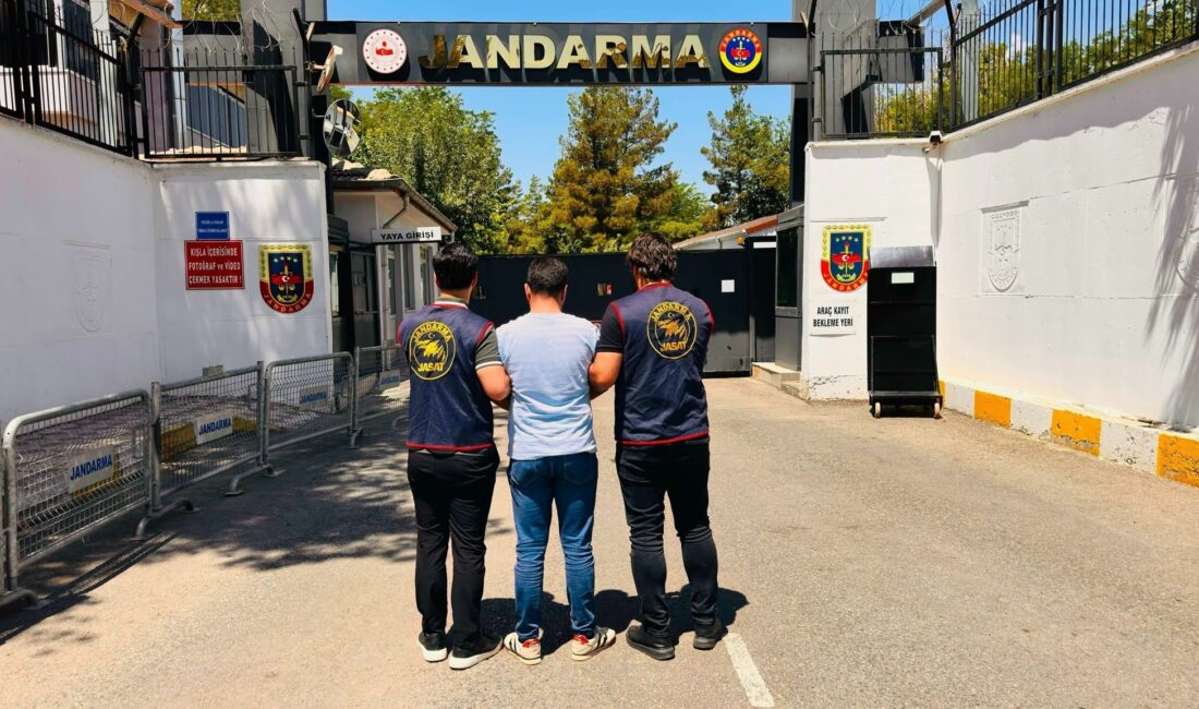 Diyarbakır'da çeşitli suçlardan yakalama emri bulunan 143 kişi JASAT tarafından