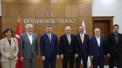 İçişleri Bakanı Mustafa Çiftçi, Diyarbakır Valiliğini ziyaret etti.
