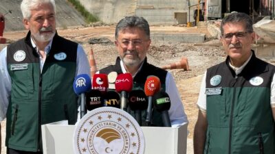 Tarım ve Orman Bakanı İbrahim Yumaklı, Silvan Projesi'nin, Atatürk Barajı