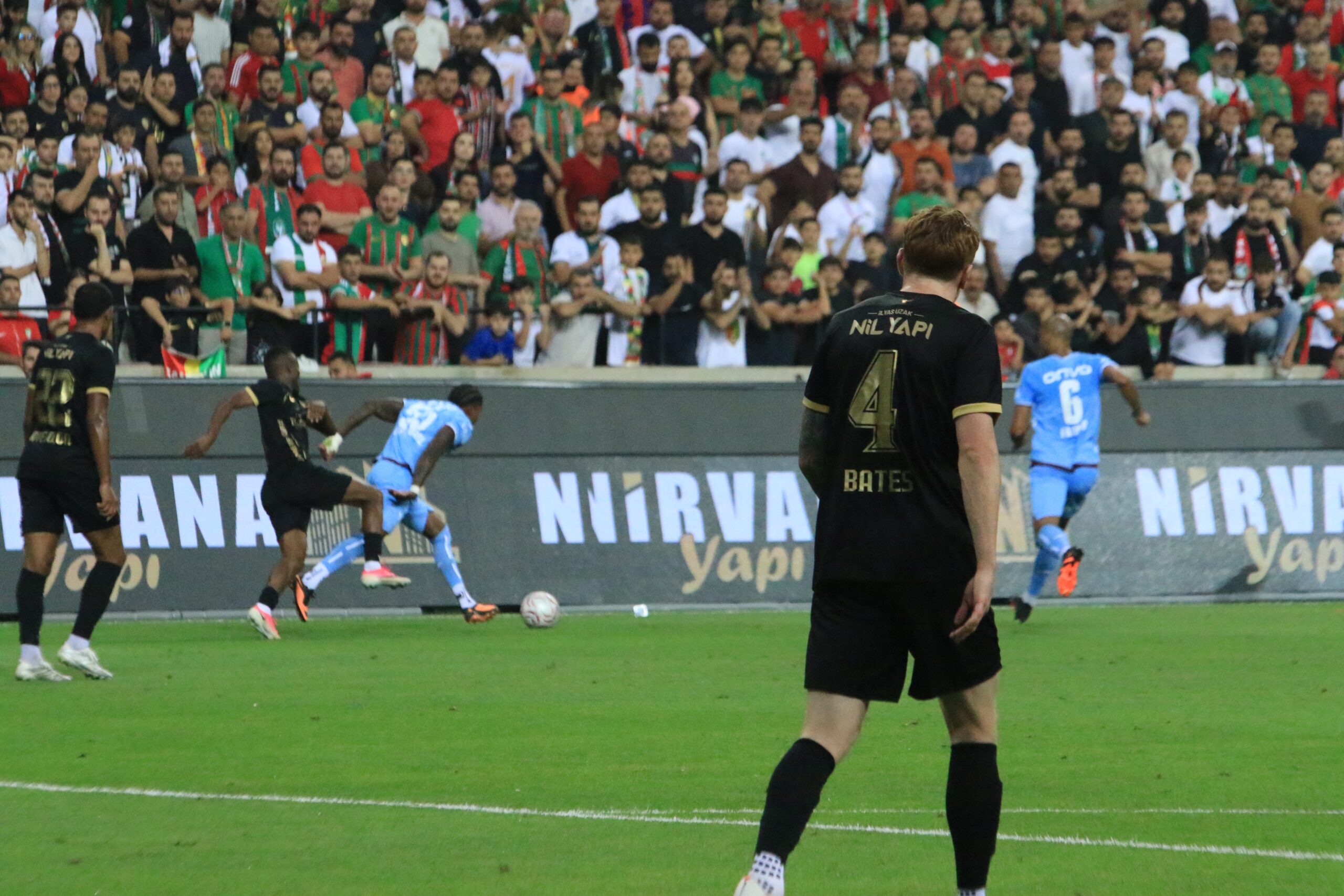 Amedspor evinde Trabzonspor'u devirdi