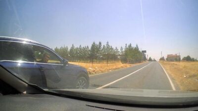 Diyarbakır'ın merkez Sur ilçesinde haber takibi yapan İHA muhabirini taciz