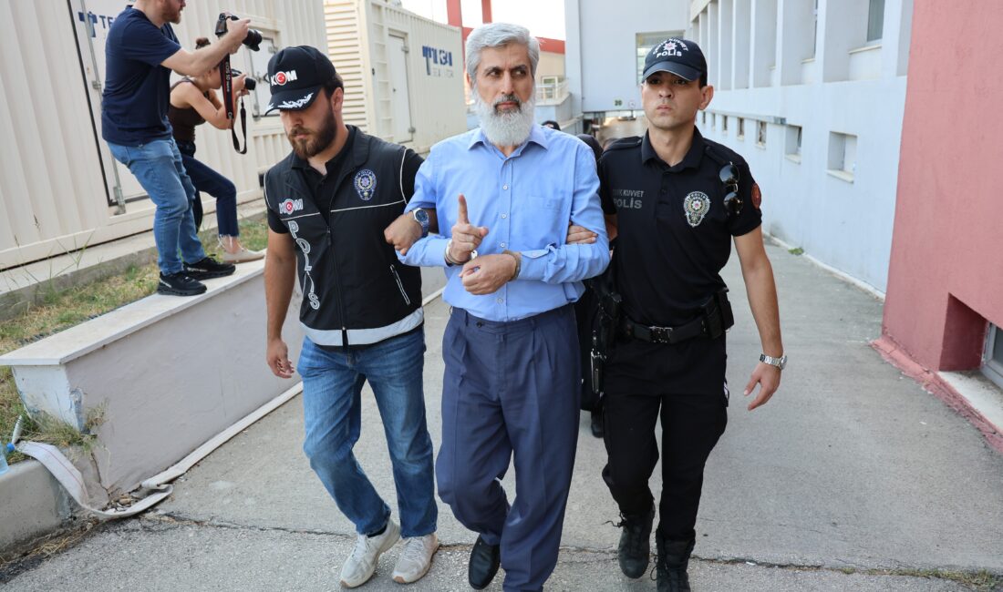 Adana'da ‘Alparslan Kuytul Suç Örgütü'ne yönelik soruşturma kapsamında gözaltına alınan Alparslan Kuytul ve eşi