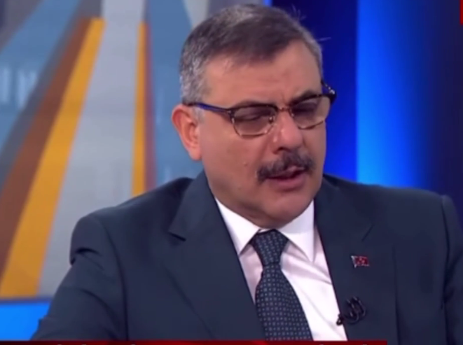 NTV ekranlarında konuşan  İçişleri Bakanı Mustafa Çiftçi Amedspor -