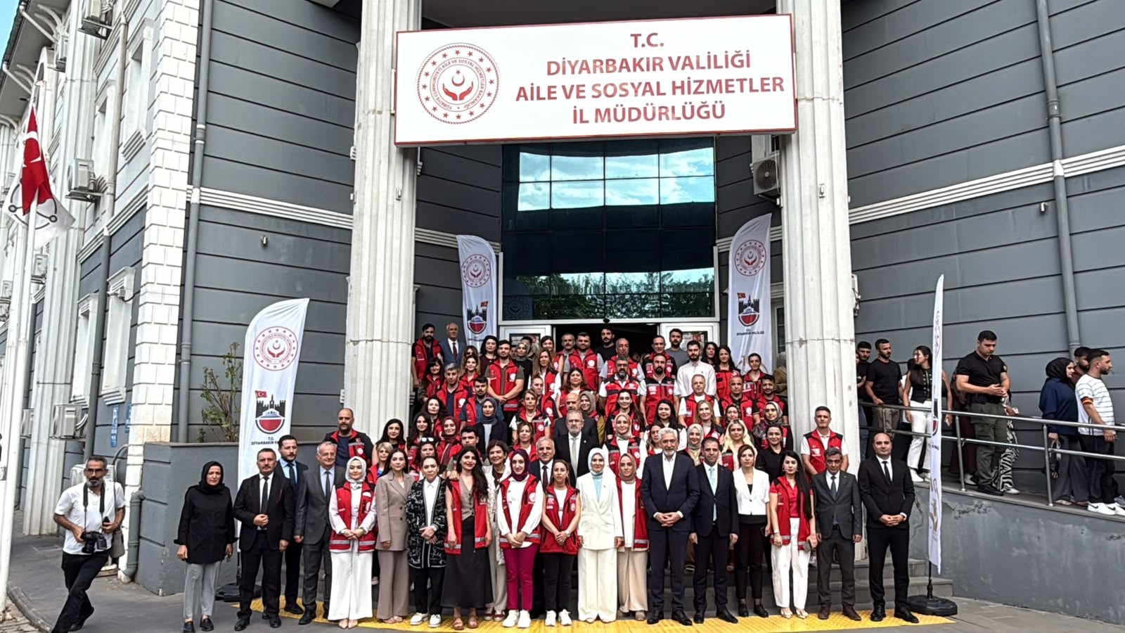 Bakan Göktaş: "Krediden istifade eden gençlere İŞKUR'da öncelik tanıyoruz"