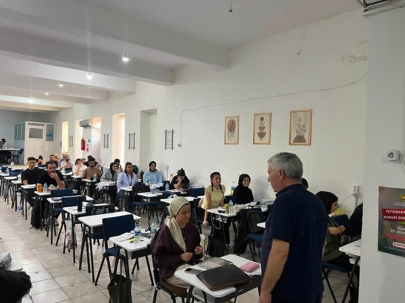 Diyarbakır’ın Çermik ilçesinde öğrenciler sınav maratonuna belediye Etüt Merkezinde hazırlanıyor.