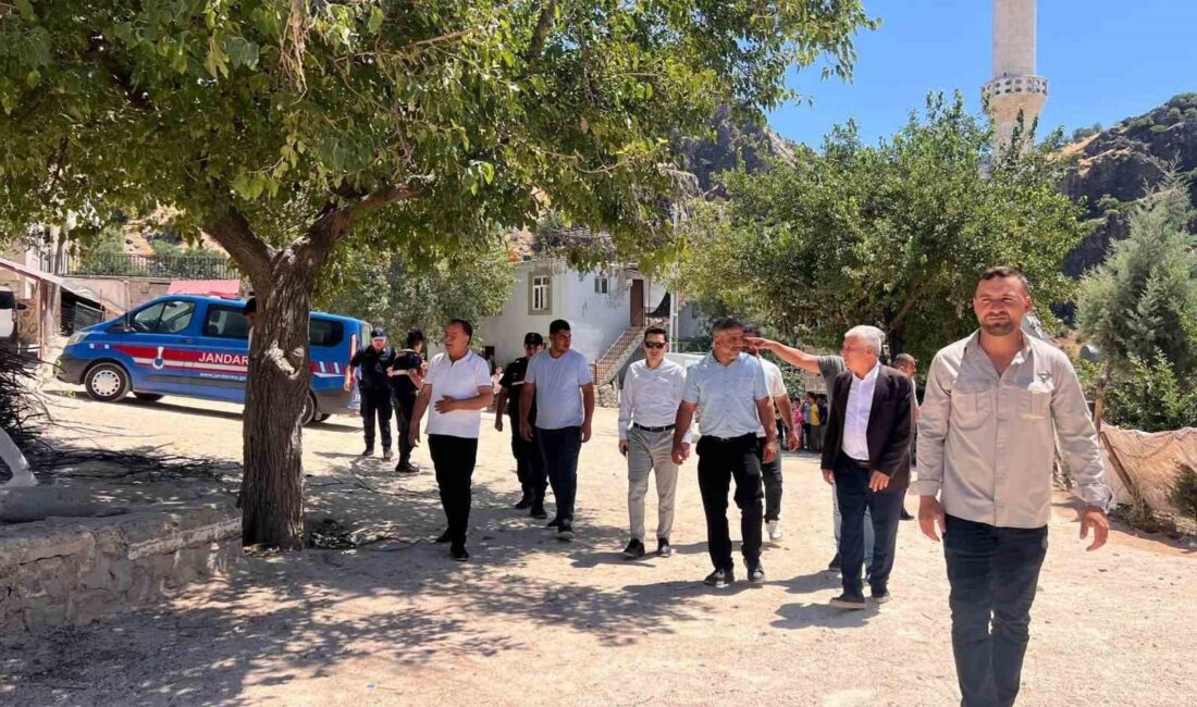 Çermik Kaymakamı Adem Karataş, kırsal mahallelerde yapımı devam eden yol