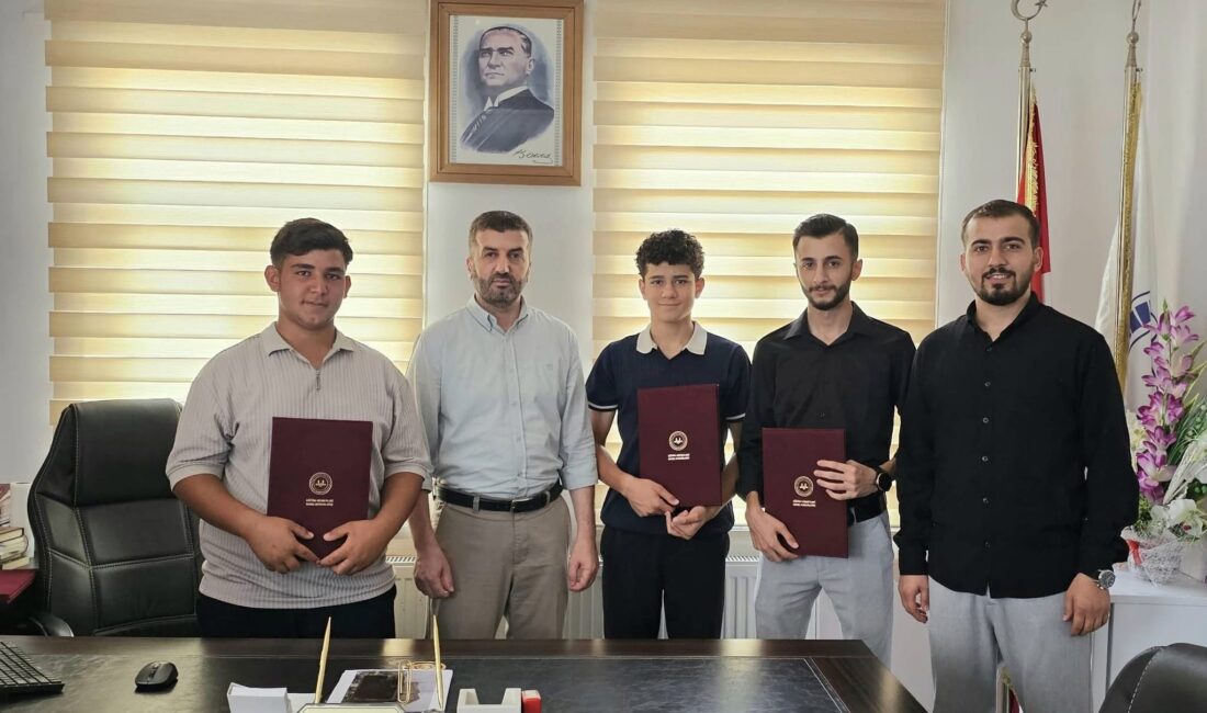 Diyarbakır’ın Çermik İlçe Müftülüğü tarafından, Kur'an kurslarında eğitimlerini başarıyla tamamlayan