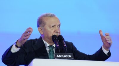 Cumhurbaşkanı Tayyip Erdoğan, “Şimdi Diyarbakır’a, Suriçi’ne Türkiye’nin her şehrinden, dünyadan