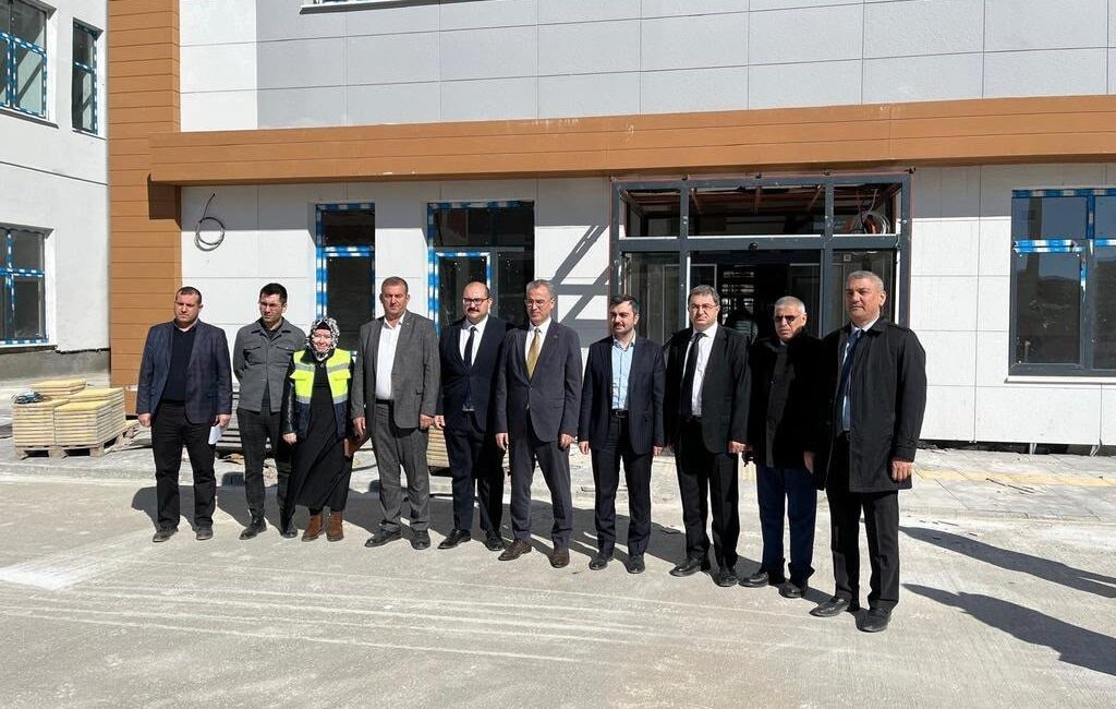 Diyarbakır’da, Dicle Devlet Hastanesine taşıma işlemleri büyük ölçüde tamamlandı.