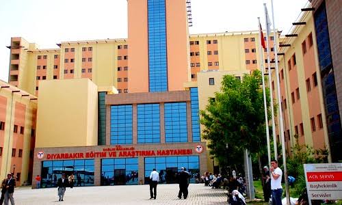 Diyarbakır Gazi Yaşargil Hastanesi'nde personeller arasında çıkan bıçaklı kavga idare