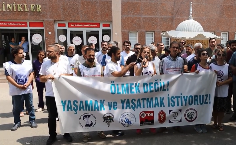 İki sağlık çalışanının saldırıya uğramasına tepki gösteren Amed Sağlık Platformu,
