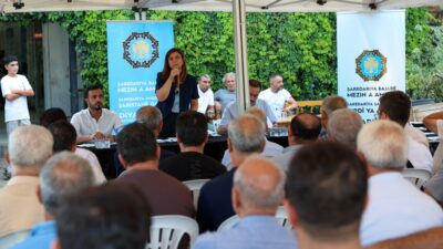 Diyarbakır Büyükşehir Belediyesi Eşbaşkanı Serra Bucak, Eski Hal esnafıyla bir